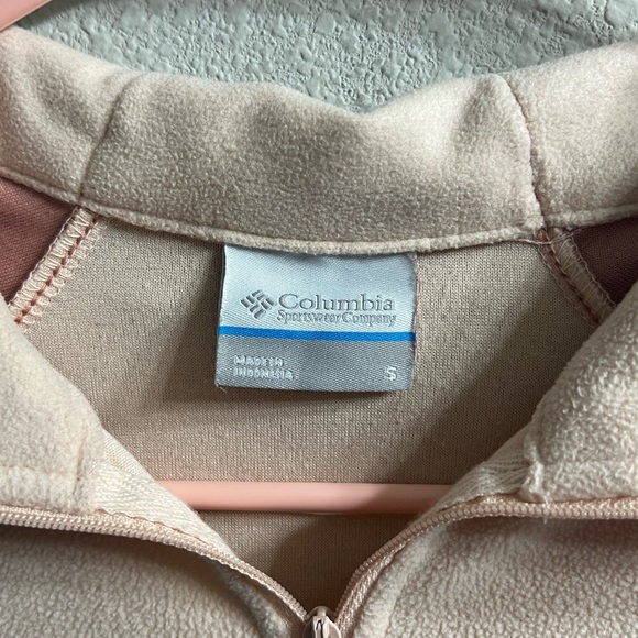 Colombia Quarter Zip - Picture 4 of 4